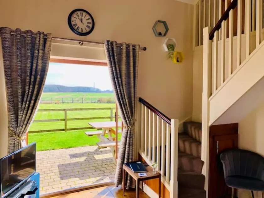 Rural, 2 bedroom, cosy cottage close to Howden. Padel courts - Image 1
