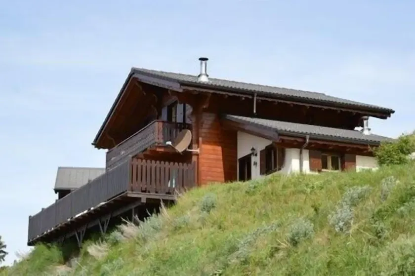 CHALET HIRONDELLE MASE DUE PASSI DA NAX MONT NOBLE E THYON-des400euros / settimana - Image 1