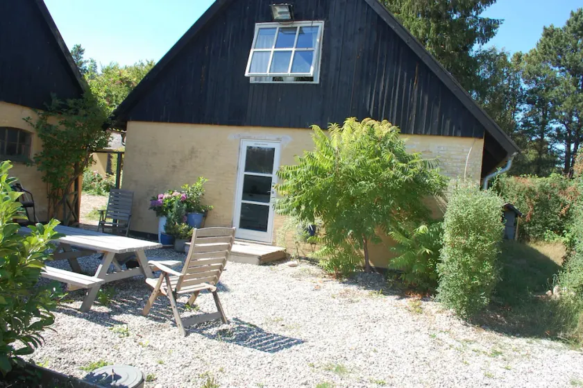 House at the country, 30 km. from copenhagen. - Image 1