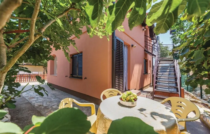 2 Bedroom Amazing Apartment In Pavicini - Image 1