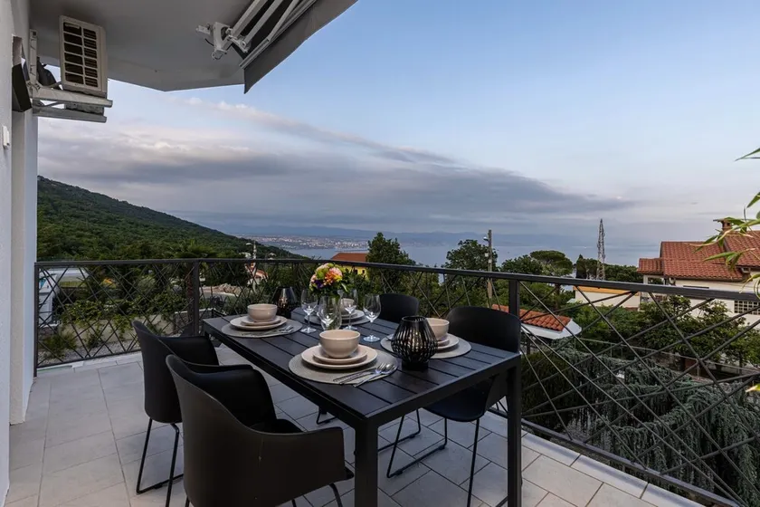 Apartment Villa Rebeka - Image 1