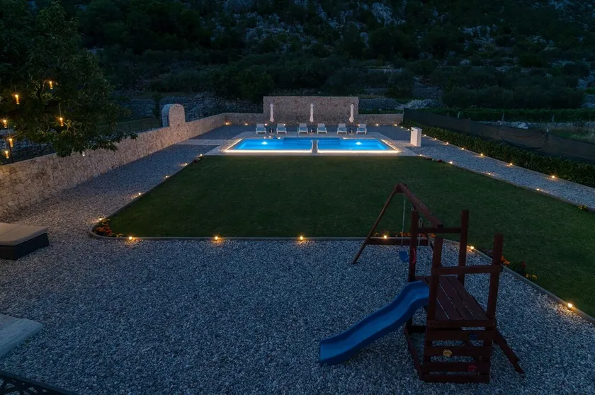 Magnificent Holiday home in Seoca - Image 1