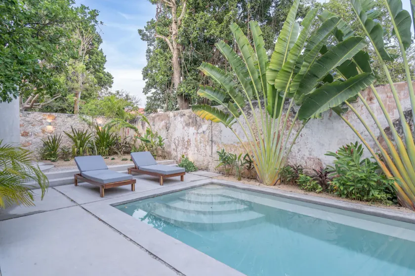 The Horseshoe - spacious pool & sunset roof terrace - Image 1
