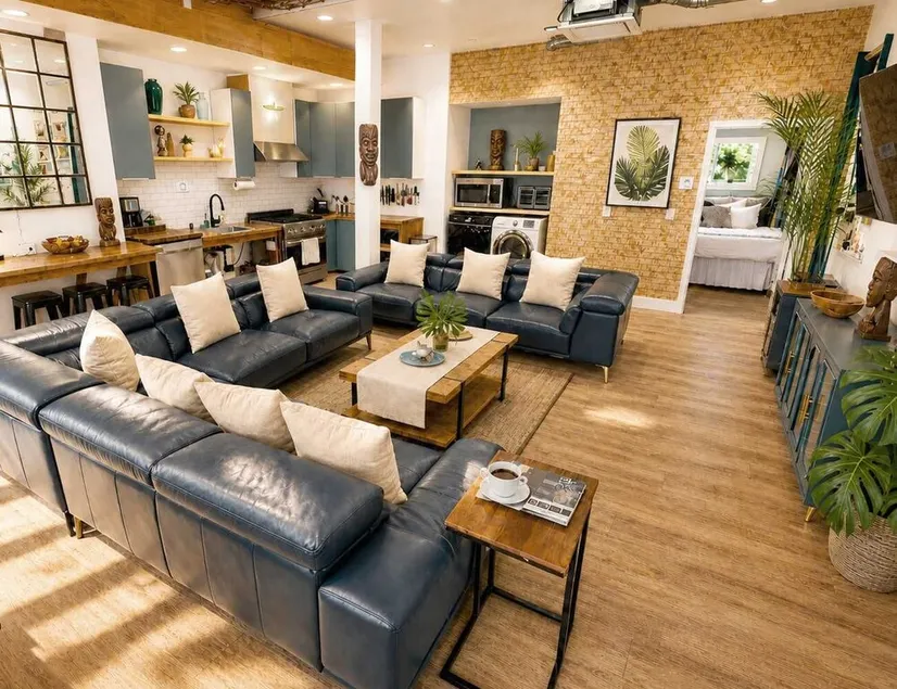 Hawaiian Loft + lookout suite. - Image 1