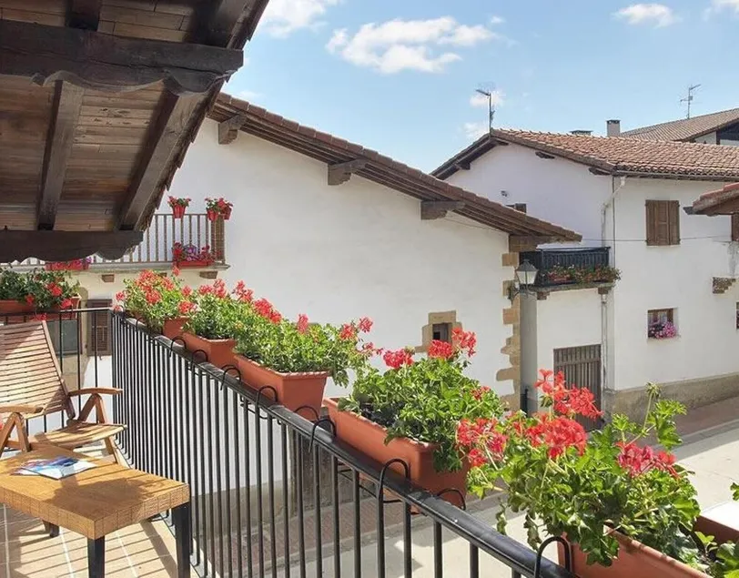 Landhaus 'Apartamento Ll' mit Bergblick, Balkon und WLAN - Image 1