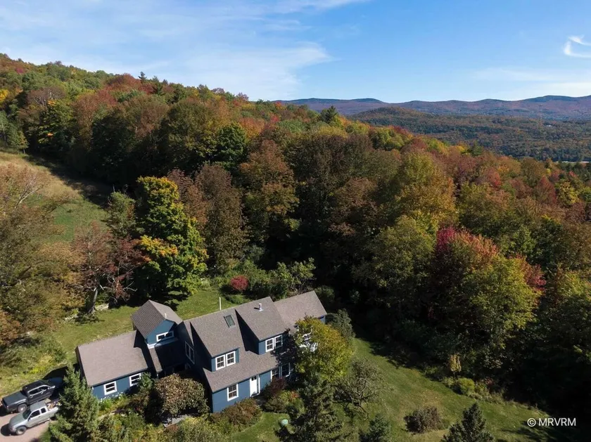 Luxurious Vermont home minutes from Sugarbush Resort - Image 1