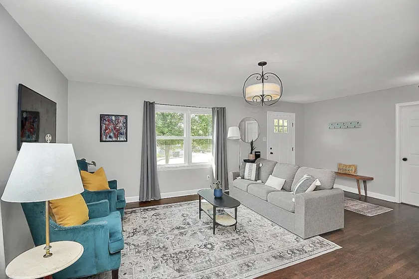 Cozy Cottage in Davidson - Image 1