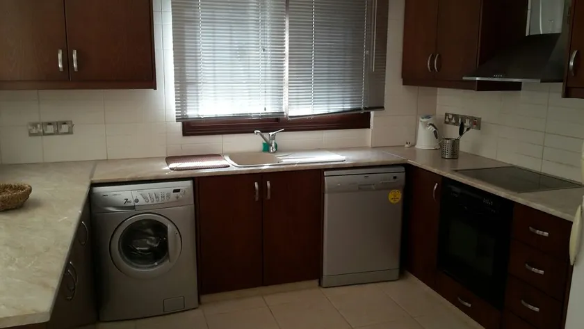 La tranquilla casa vicino alla città - Image 1