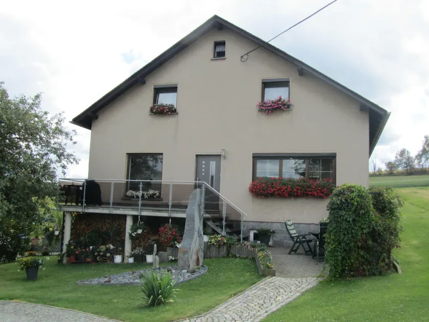 Very well-furnished vacation apartment in Vogtland in a peaceful location - Image 1