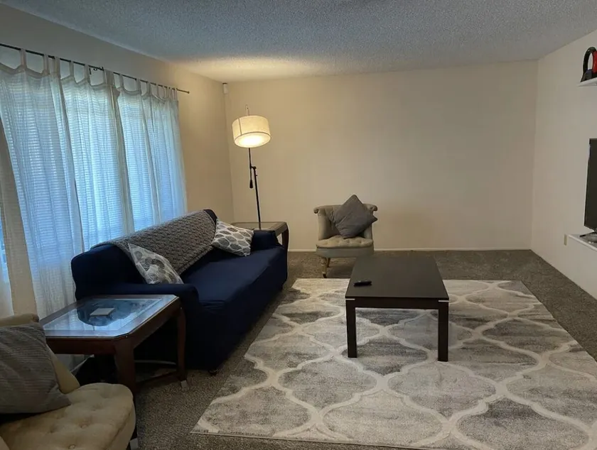 Quiet and Serene Home -corp. rental mini stay is 31 days - Image 1