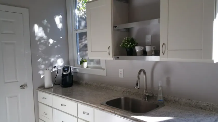 Ombygget Guesthouse i Trendy Berkeley / Oakland Rockridge Area - Image 1