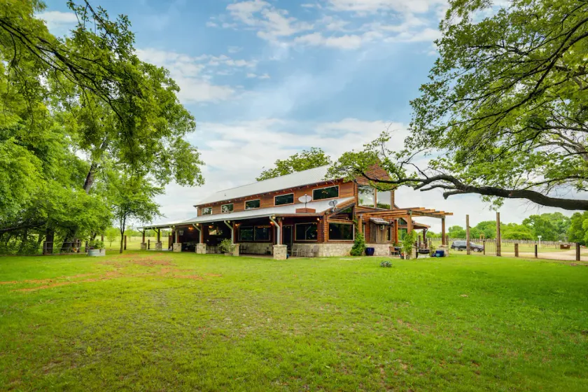 Coyote Creek Ranch - Ranch de réunion de famille rustique ou lieu de mariage - Image 1