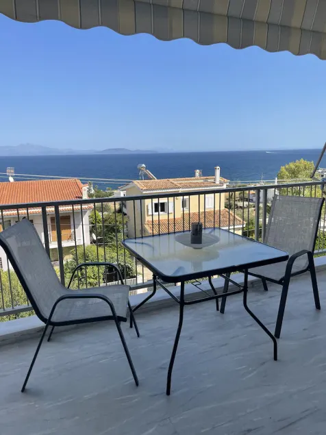 Cozy apt. 5 minutes from Kokkino Limanaki beach and close to airport - Image 1
