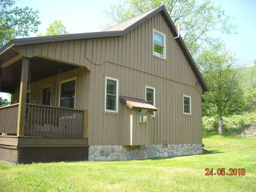 Lovely Amish Crafted Country Cabin in Wellsboro, Pennsylvania - Image 1