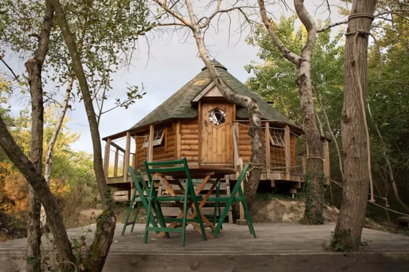 Cabane : île aux Canets, Thoureil, Maine & Loire - Image 1