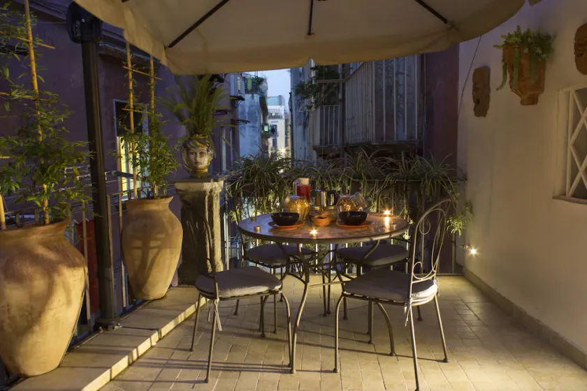 Casa Latina - Image 1