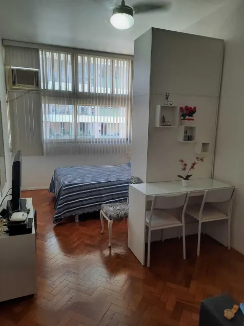 Comfortable, modern, and charming apartment in Glória, near Lapa and the Glória street market. - Image 1