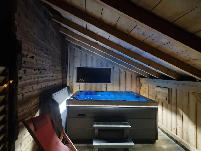 Atypical house for 2 with private jacuzzi - Image 1