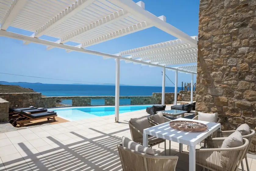 Choulakia Elite 3 Bd Villa with Pool & Sea View - Image 1