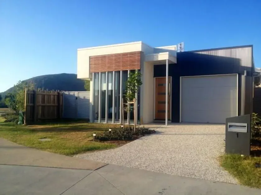 Zeby's Beach Break - located at Mount Coolum - Image 1