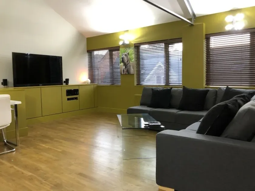 A Stunning Warehouse Conversion. Dog Friendly - Image 1