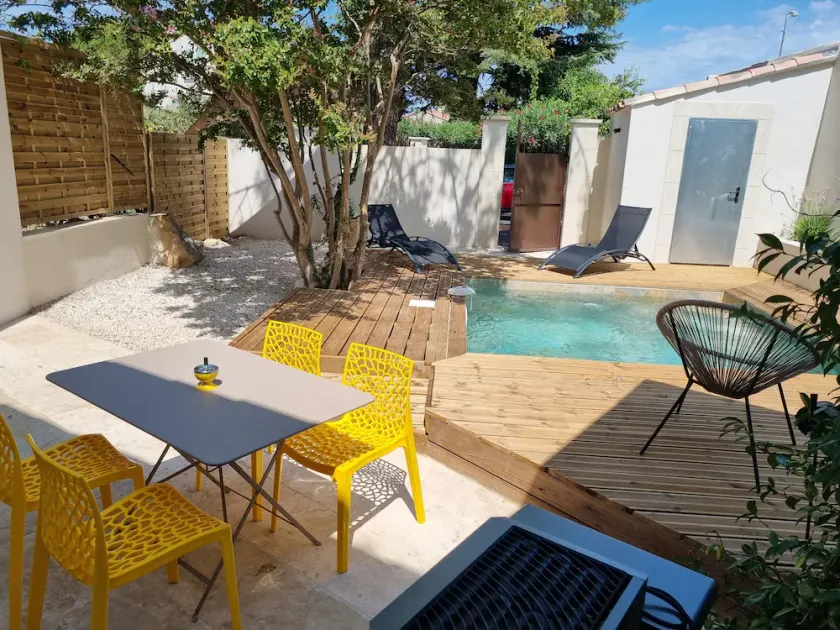 Maisonnette Independante Avec Piscine Privée - Image 1