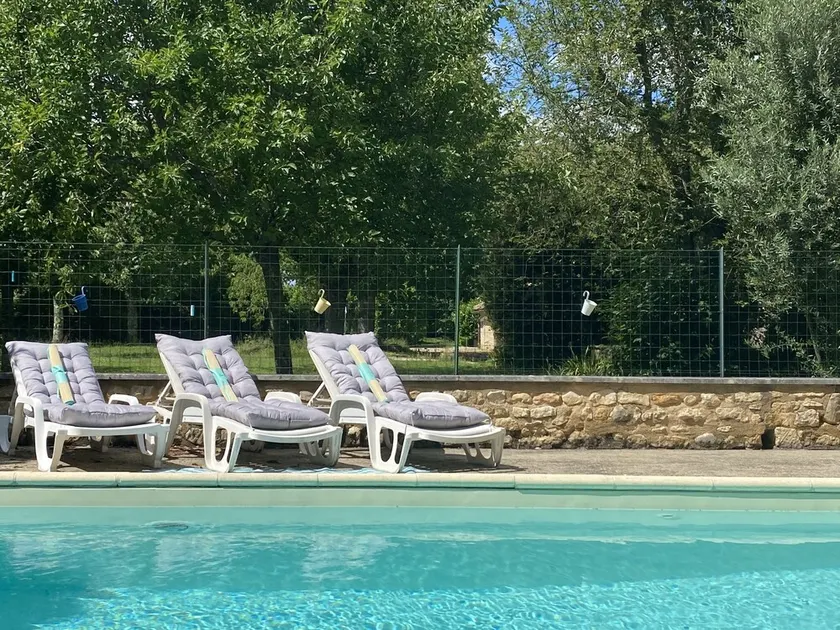 Charming house with heated pool 30 minutes from Futuroscope - Image 1