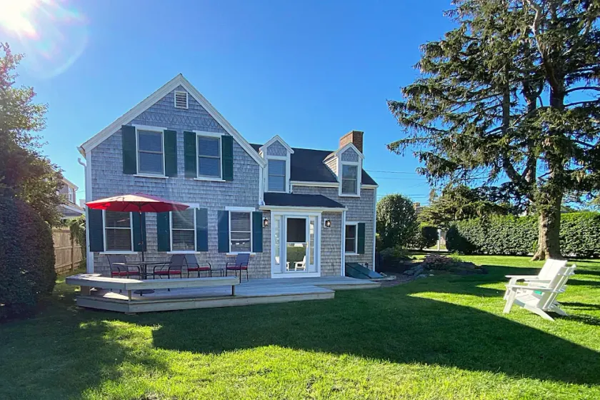 Cape Beach House Getaway * Steps to an Ocean Beach - Image 1
