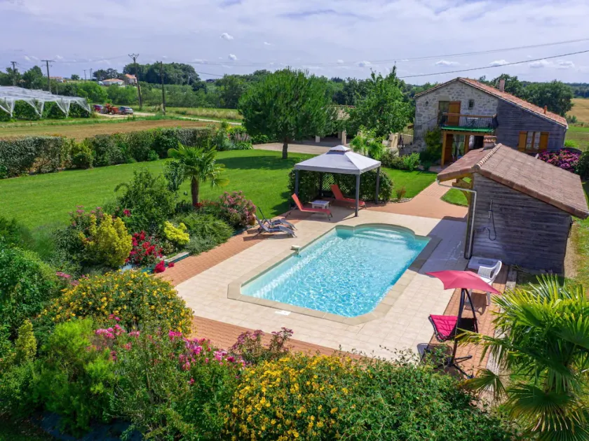 Maison de vacances privée avec WIFI, piscine privée, climatisation, TV, terrasse, animaux admis - Image 1