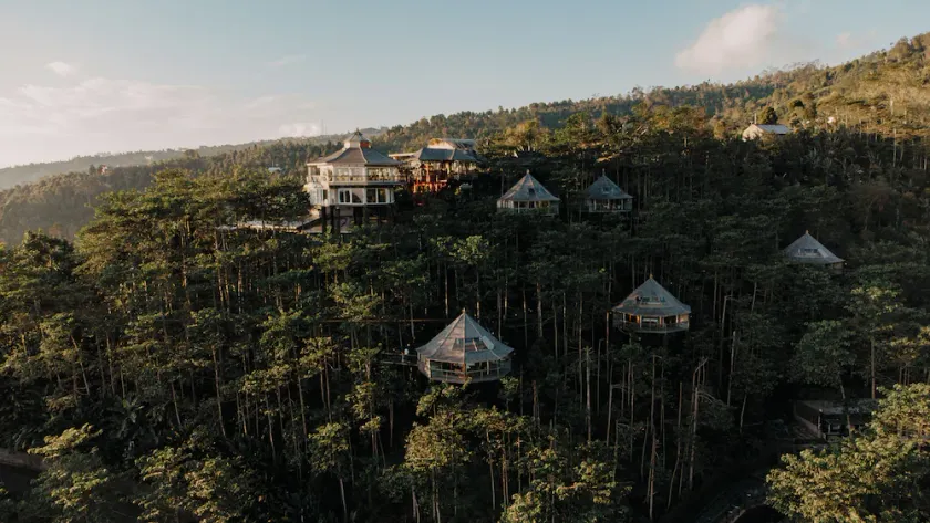 Munduk Heaven - Image 1
