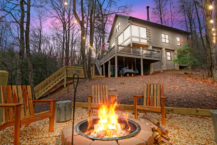 Waterfront Mountain Cabin Retreat on Private Lake~Fish~Canoe~Kayak - Image 1