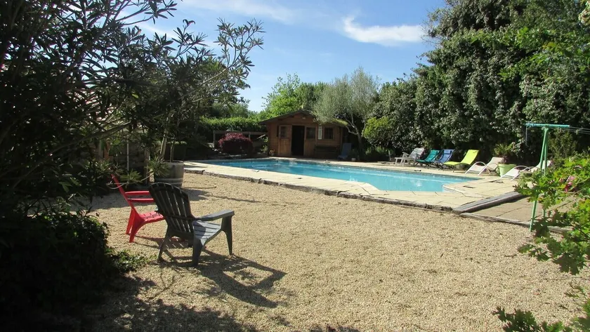 Landshus med privat pool, 10 sovplatser, lugn och vila, Mache - Image 1