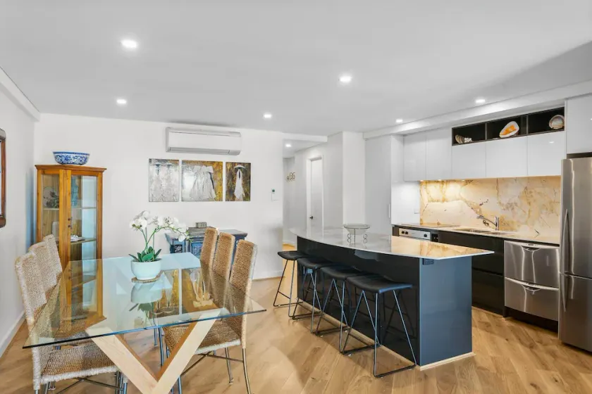 Apartment M305 - a popular beachside apartment! - Image 1