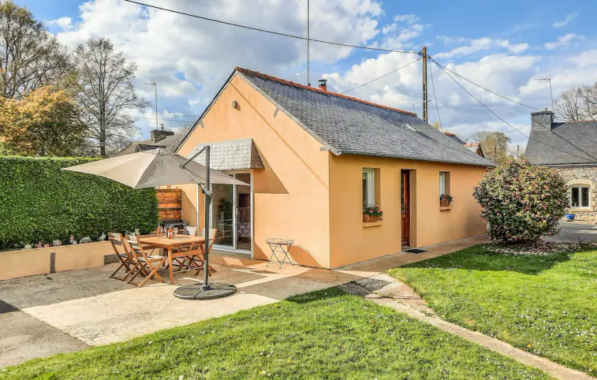 2 Bedroom Lovely Home In Bréhan - Image 1