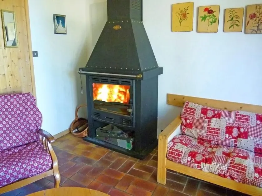 Chalet, terrace, balcony, fireplace or stove, parking, tv, ski locker, 125m², Valmorel - Image 1
