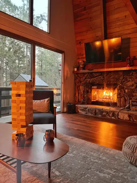 Modern & Cozy Big Bear Cabin Nestled in the Woods - Image 1