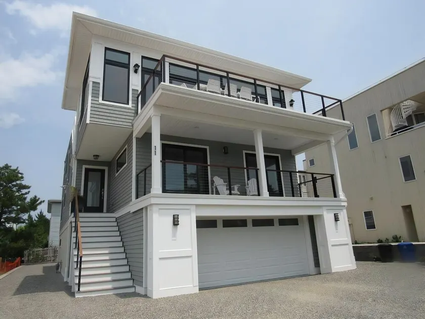 STEPS TO OCEAN 6 Bedroom House w / elevator - Image 1