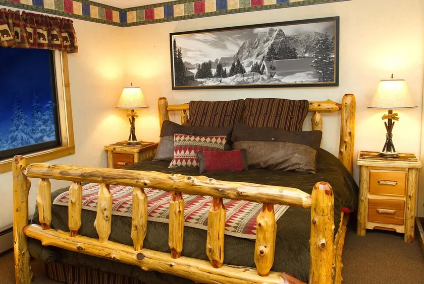 Powderhorn Slopeside Luxury Chalet 2 - Image 1