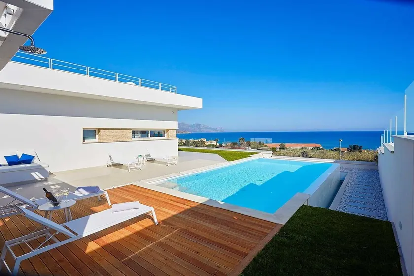 VILLA DARDA con piscina e 3 camere da letto - Image 1