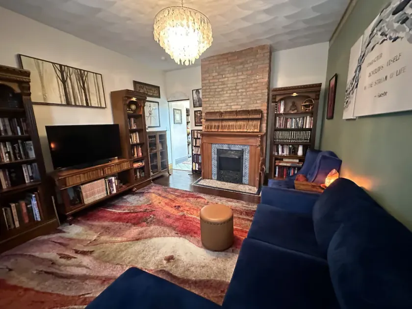 Historic, creative, close to downtown! - Image 1