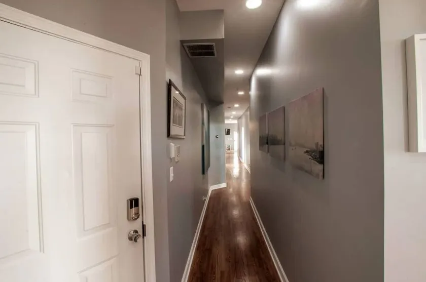 HUGE 1700 sqft 3bd West Loop Penthouse w/ Balcony - Image 1