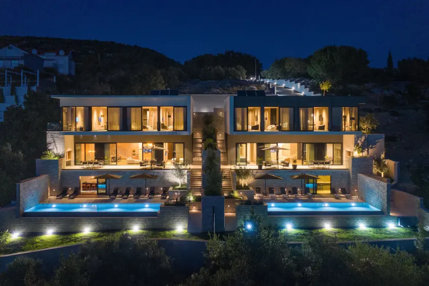5 Bedroom Villa Elena with Infinity Pool overlooking Adriatic Sea - Image 1