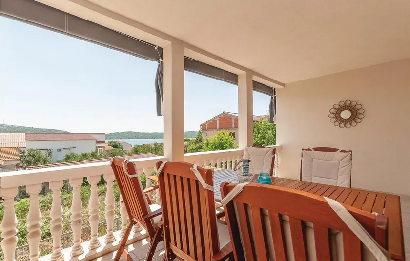 Two-Bedroom Apartment In Pirovac - Image 1
