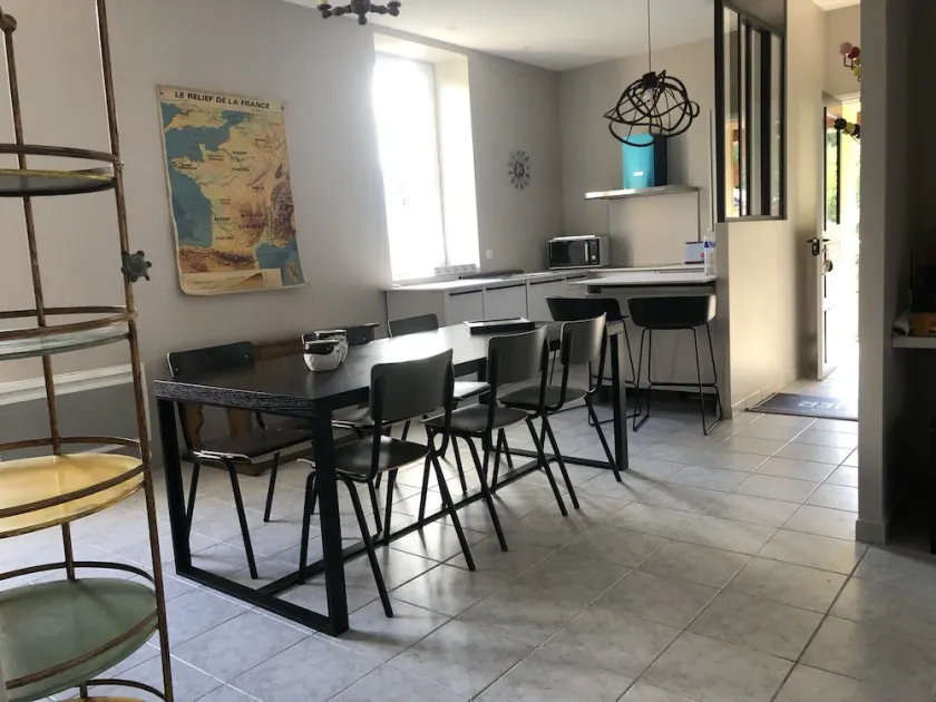 The teacher's'apartment - SCHOOL OF ILLIER - Image 1