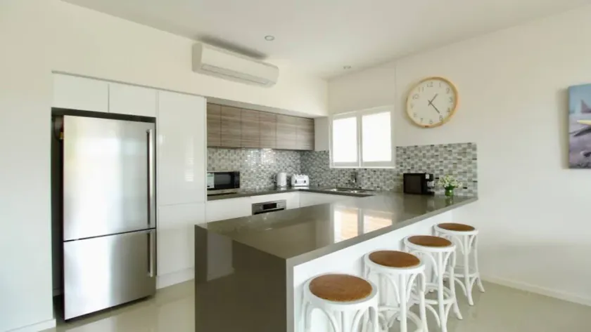 Avalon Apartment - 1 Bedroom WINTER SPECIAL! (Free WIFI, Linen, A/C, Netflix & Garage) - Image 1