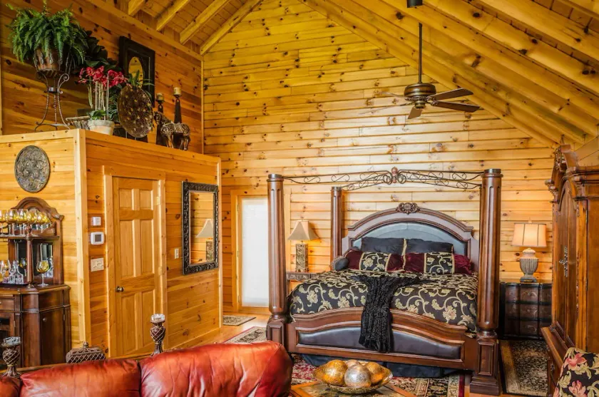 ✧Royale Cabin- KING bed, hot tub, NO CLEANING FEE - Image 1