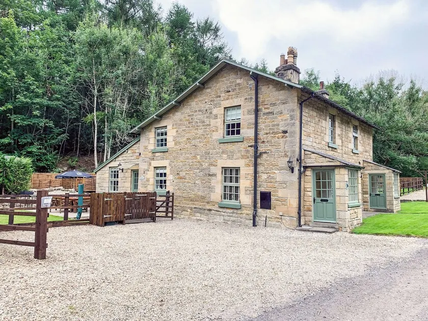 Hudson Cottage - Uk38152 - Image 1