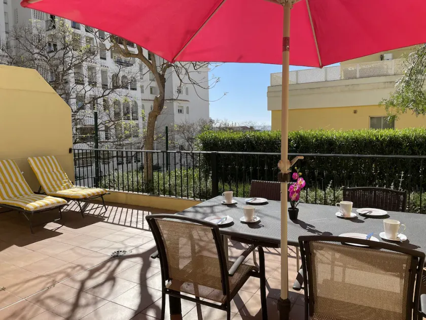 Nice ground floor walking distance from marina and beaches - Image 1