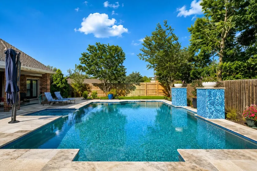 Welcome to The Oasis Pool Haus! Enjoy a private, luxury home with pool. - Image 1
