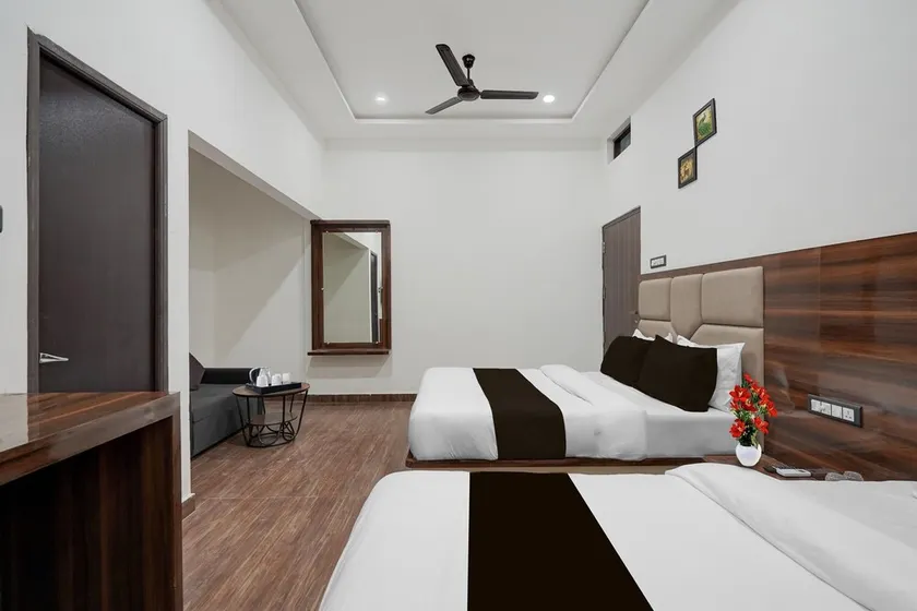 Super Collection Varanasi Suites - Image 1